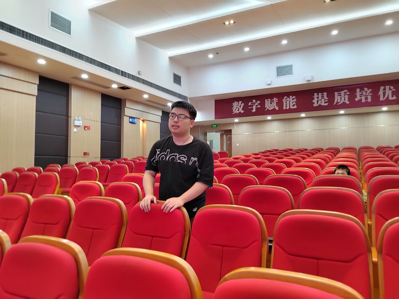学员2